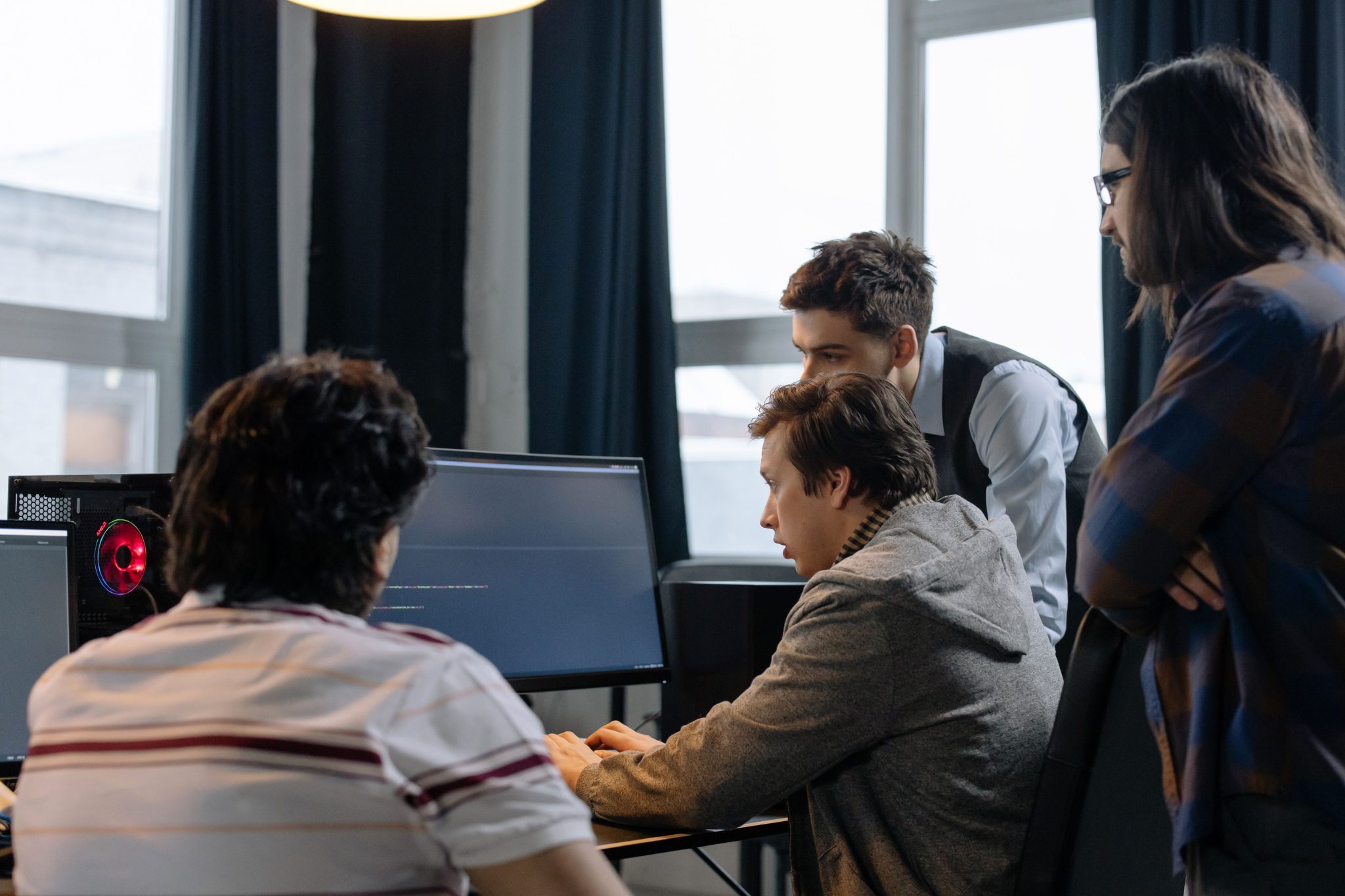 How to Structure a Data Team